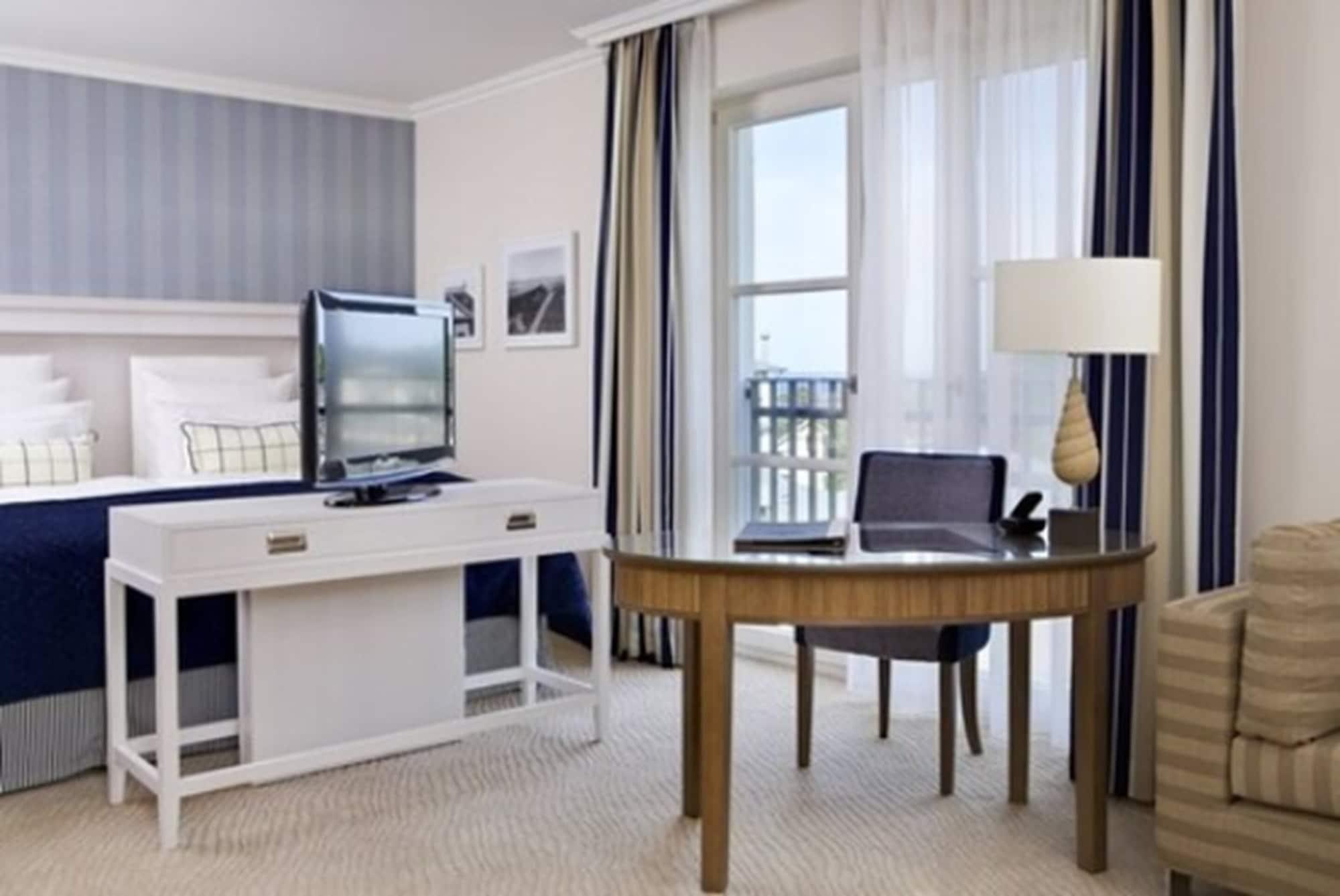 Steigenberger Grandhotel & Spa Heringsdorf Εξωτερικό φωτογραφία A room at the hotel