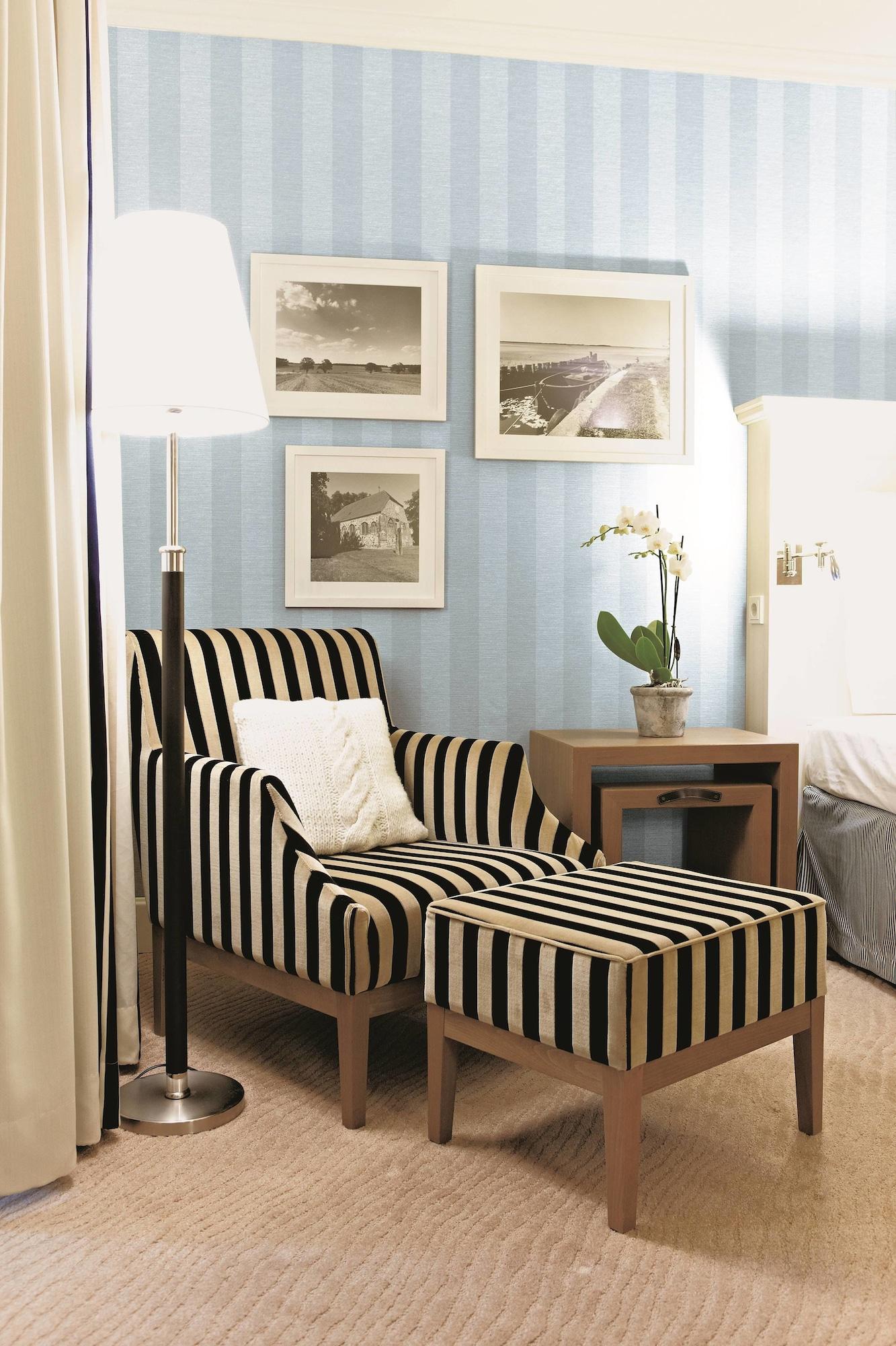 Steigenberger Grandhotel & Spa Heringsdorf Εξωτερικό φωτογραφία A chaise longue