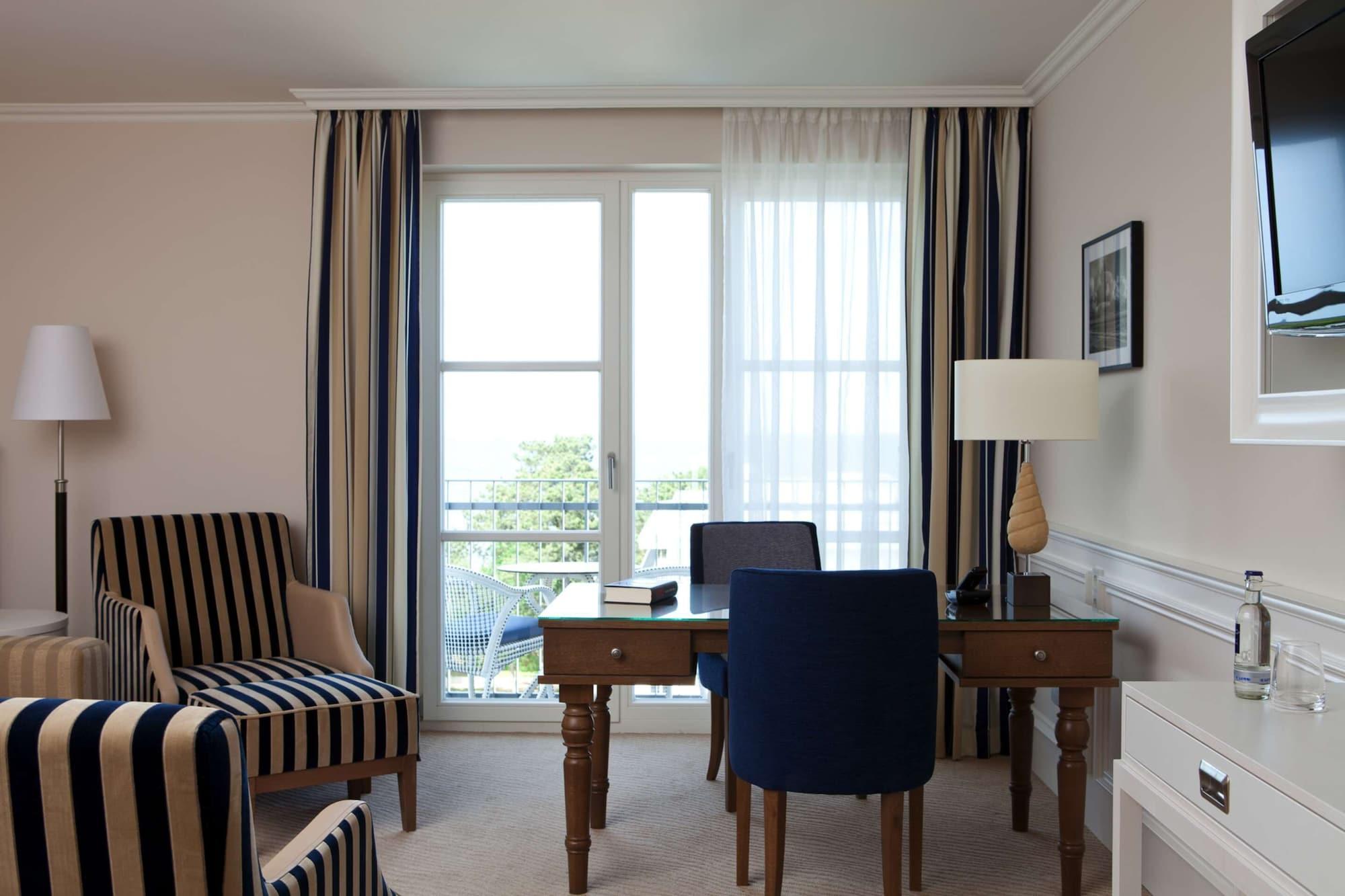 Steigenberger Grandhotel & Spa Heringsdorf Εξωτερικό φωτογραφία A room at the Hotel Axelmannstein
