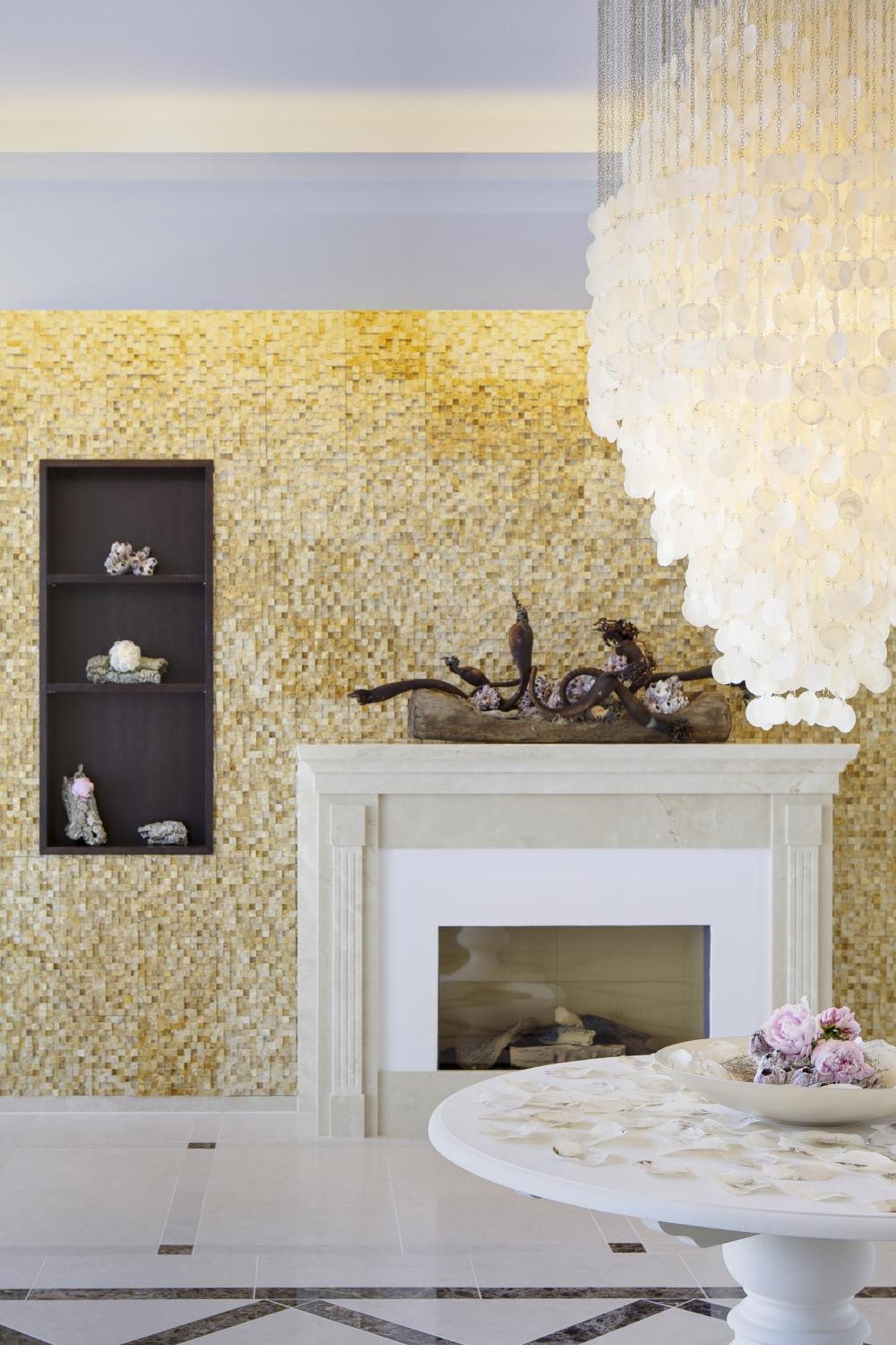Steigenberger Grandhotel & Spa Heringsdorf Εξωτερικό φωτογραφία Gold leafing on a wall