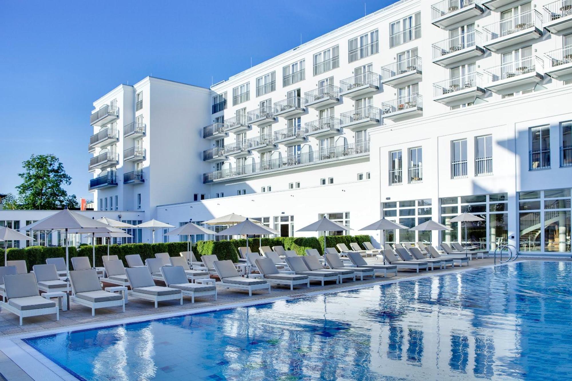 Steigenberger Grandhotel & Spa Heringsdorf Ανέσεις φωτογραφία The Hotel's pool