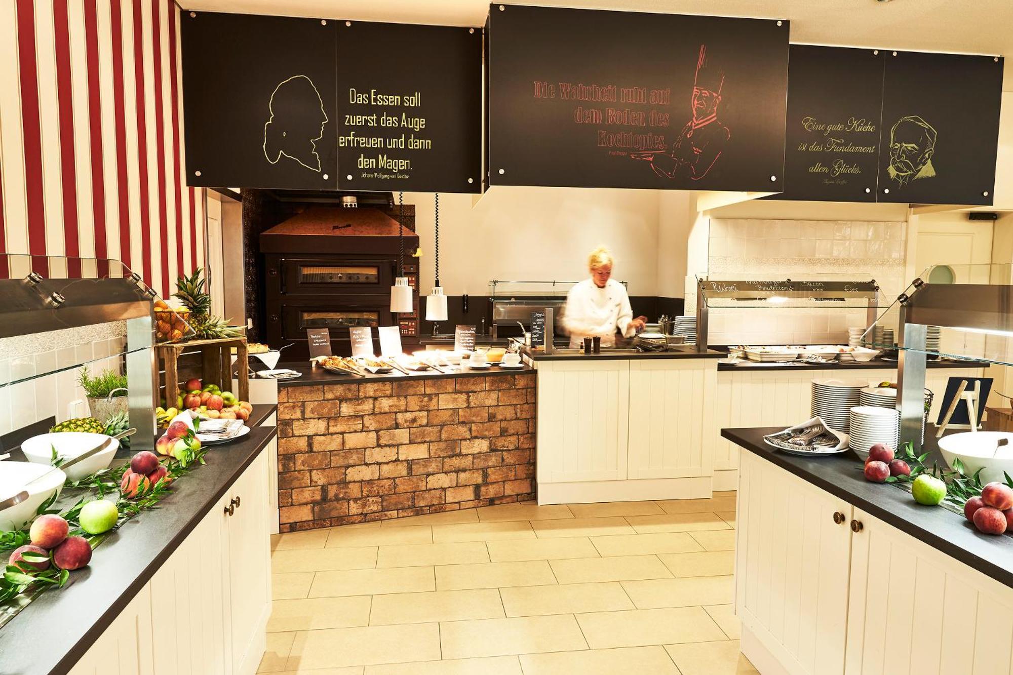 Steigenberger Grandhotel & Spa Heringsdorf Εξωτερικό φωτογραφία The kitchen of the restaurant