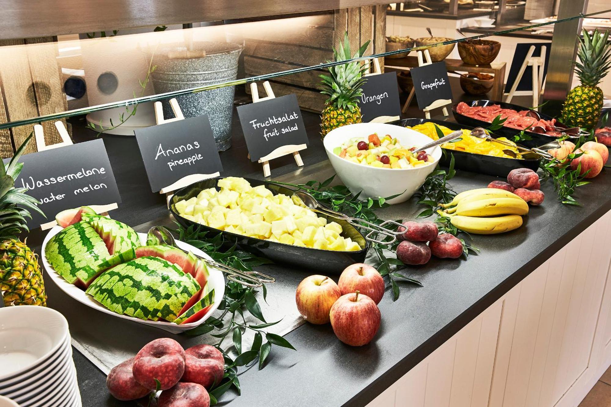 Steigenberger Grandhotel & Spa Heringsdorf Εξωτερικό φωτογραφία Fruit salad