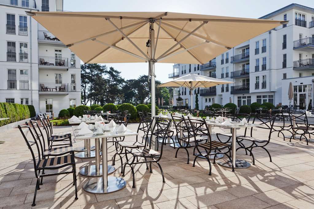 Steigenberger Grandhotel & Spa Heringsdorf Εστιατόριο φωτογραφία The hotel's outdoor restaurant